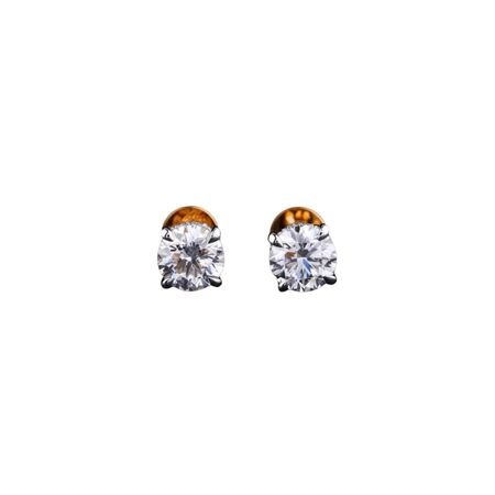 Round   Diamond   Stud   Earrings
